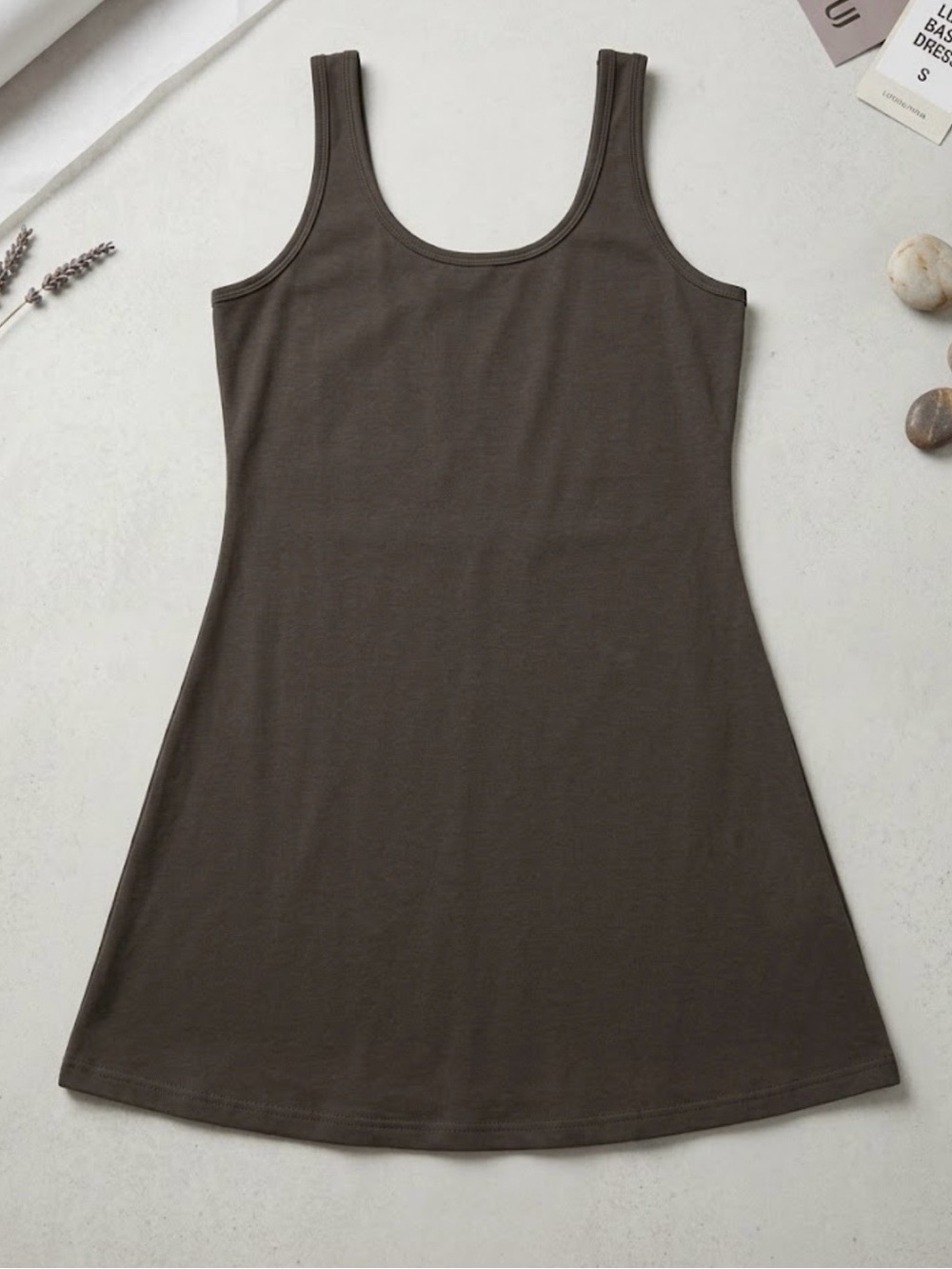 Like New No Boundaries Olive Green Tank Top - Womenβs Size Small (3-5)